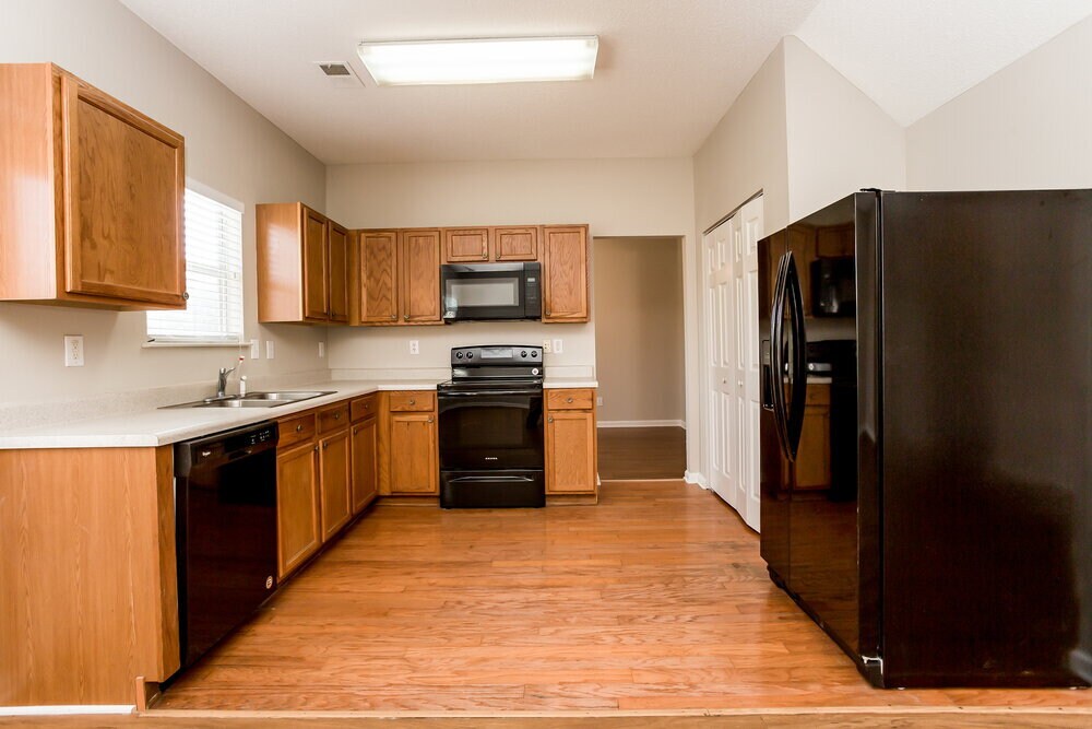 Building Photo - 1607 Thornwick Trace