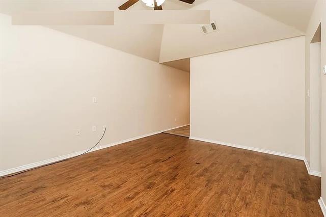 Building Photo - 136 Stewart Bend Ct