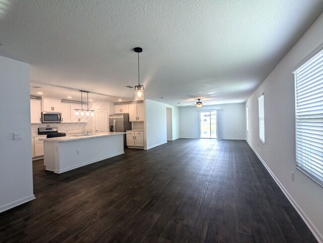 Building Photo - ENTRADA SUBDIVISION - 2024 BUILD -  4/2/3 ...