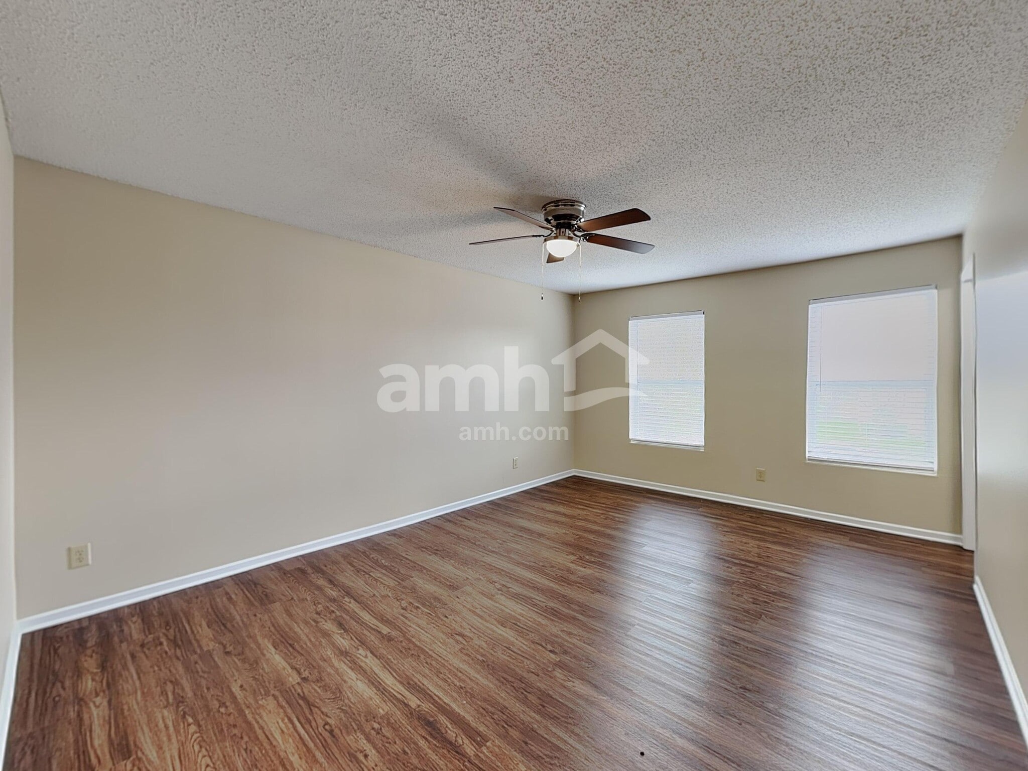 Building Photo - 2170 Bridlewood Dr