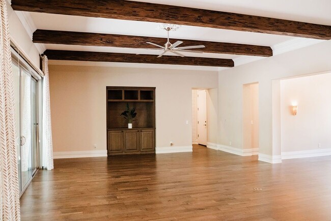 Building Photo - 28806 N 67th Dr