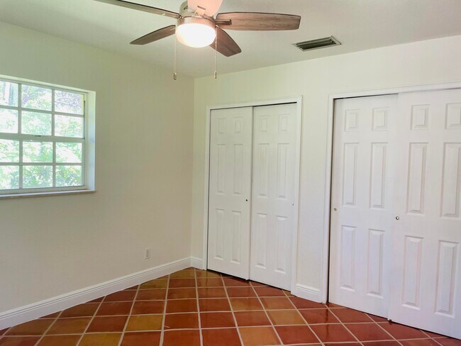 Building Photo - 14425 64th Ct N