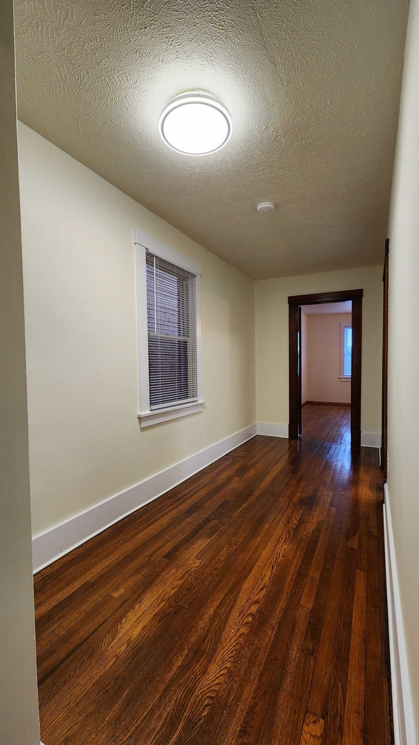 Building Photo - Now showing! Updated 4BR  1 bath house!