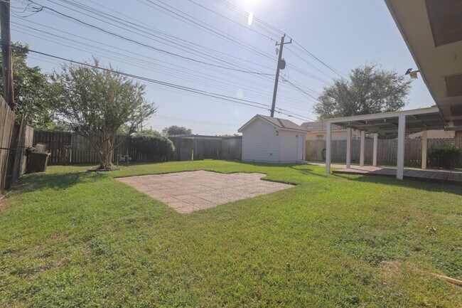 Building Photo - 3118 Flamborough Dr