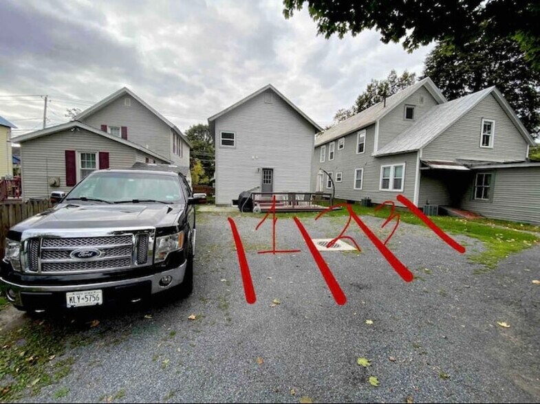 Building Photo - 133 Washington St