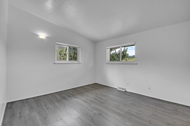 Building Photo - 27828 Fireweed Dr