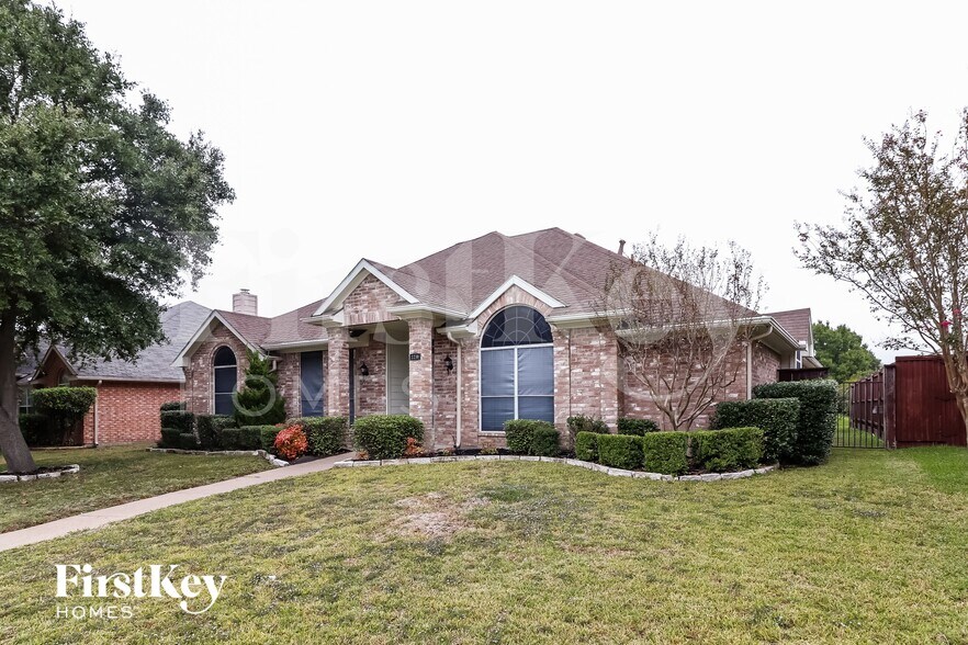 Building Photo - 2210 Stillwater Dr