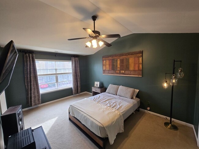 Building Photo - Beautiful Apex Townhome with Greenway Access & Community Amenities