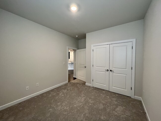Building Photo - 25017 Westwick Ln