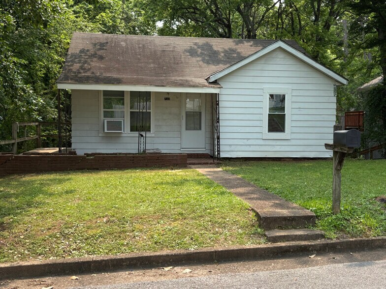 Primary Photo - 711 Grandview Ave