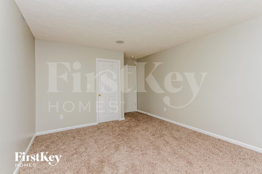 Building Photo - 1914 Winton Dr