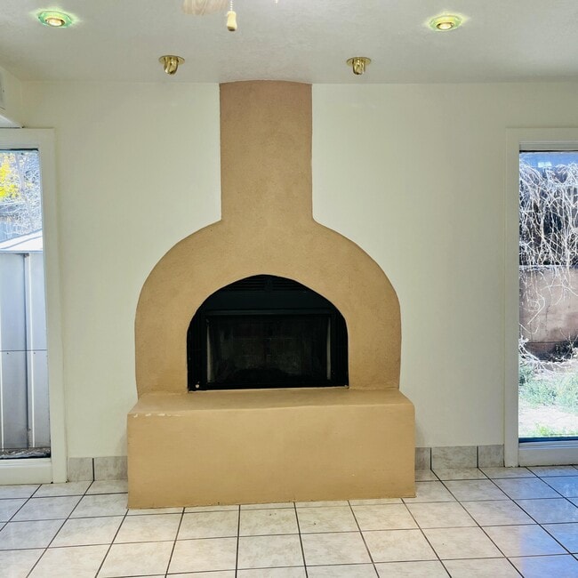 Building Photo - 3009 Estrella Brillante St NW