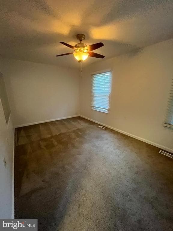 Building Photo - 374 Trefoil Pl