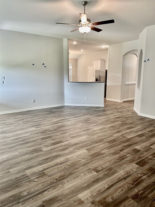 Building Photo - 509 Turtle Dove Dr