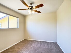 Building Photo - 1913 E El Parque Dr