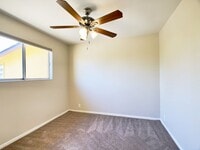 Building Photo - 1913 E El Parque Dr