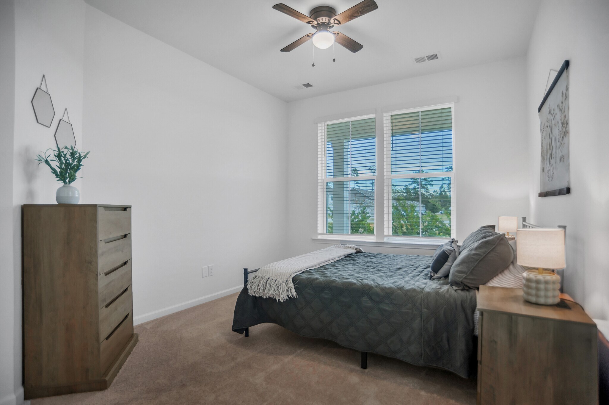 Building Photo - 214 Yorkshire Dr