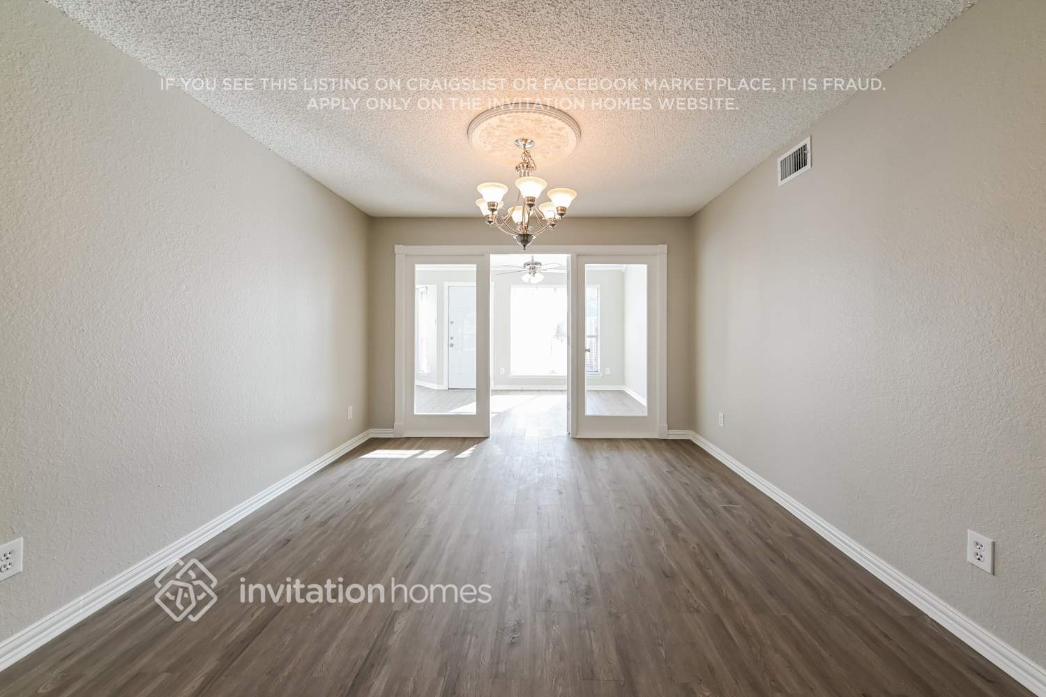 Building Photo - 1418 Baker Dr