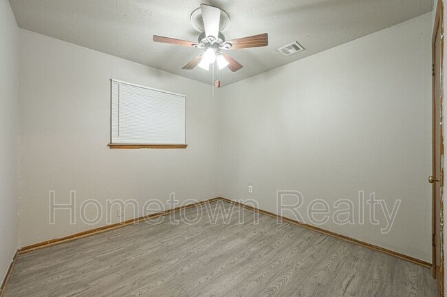 Building Photo - 1332 SW 63rd St