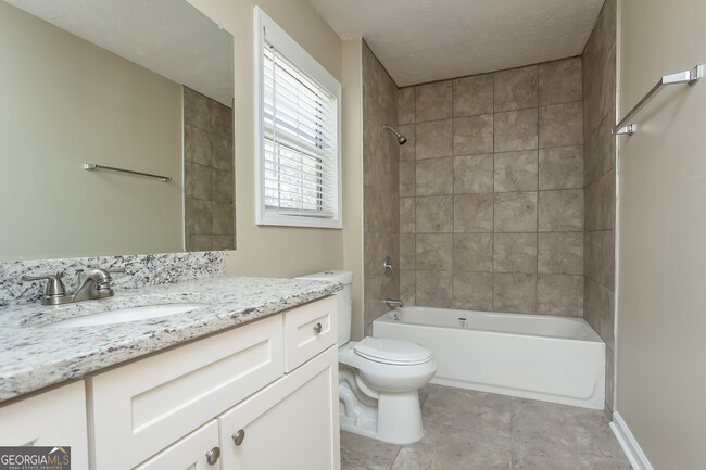 Building Photo - 3171 Pilgrims Dr