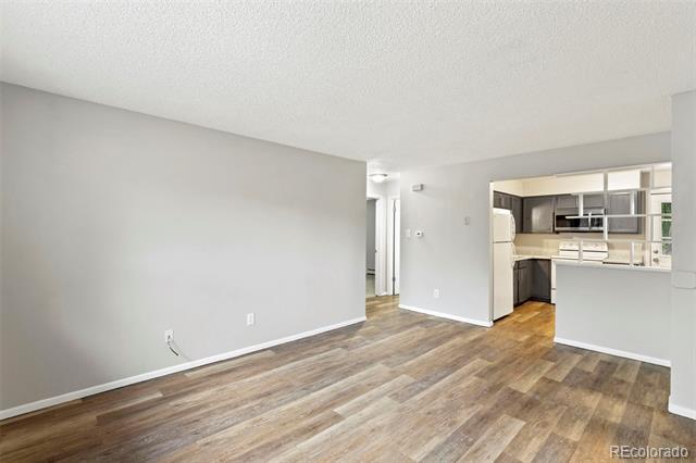 Building Photo - 330 Vehr Dr