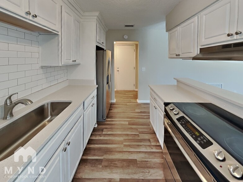 Building Photo - 6477 Sierra Dr