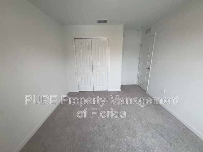 Building Photo - 1304 NW 48th Terrace