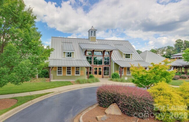 Building Photo - 132 Cherry Bark Dr