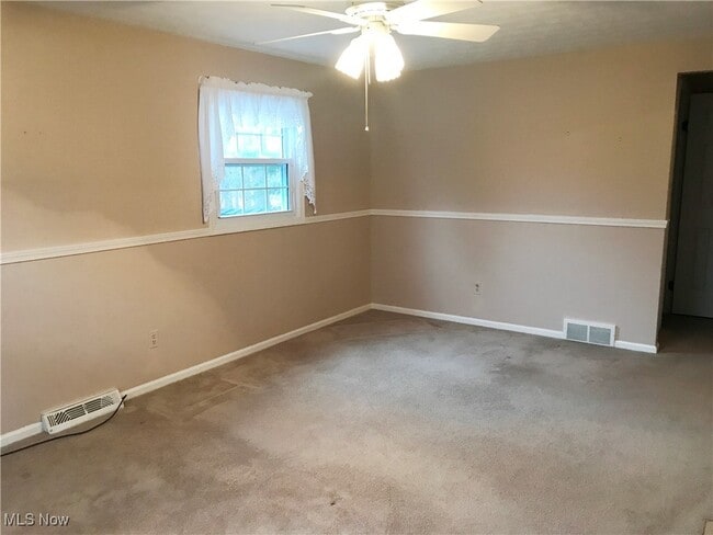 Building Photo - 33403 Cromwell Dr