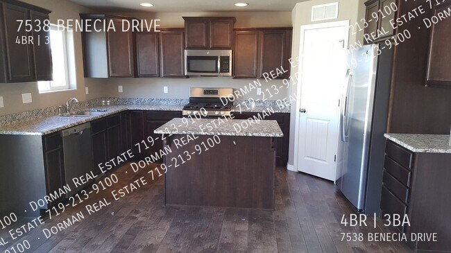 Building Photo - 7538 Benecia Dr