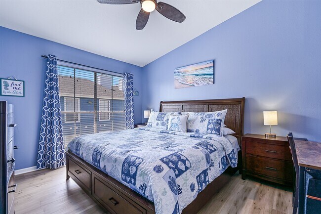 Building Photo - 3506 Cove View Blvd