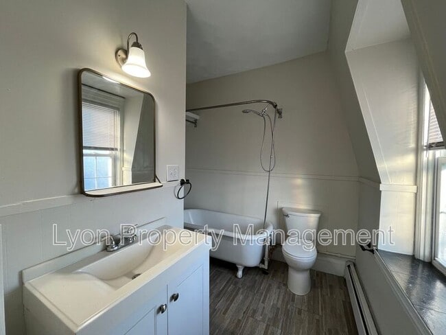 Building Photo - 189 Exchange St