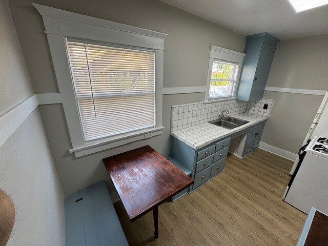 Building Photo - 485 Gaviota Ave