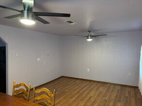 Building Photo - 1209 Pine St