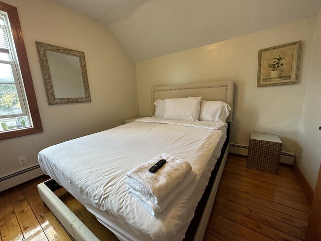 Building Photo - 126 Indiana Ave