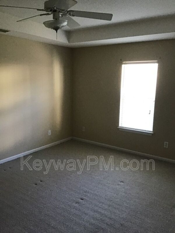 Building Photo - 61 Charlestowne Dr