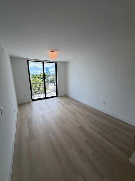 Building Photo - 2128 Taylor St