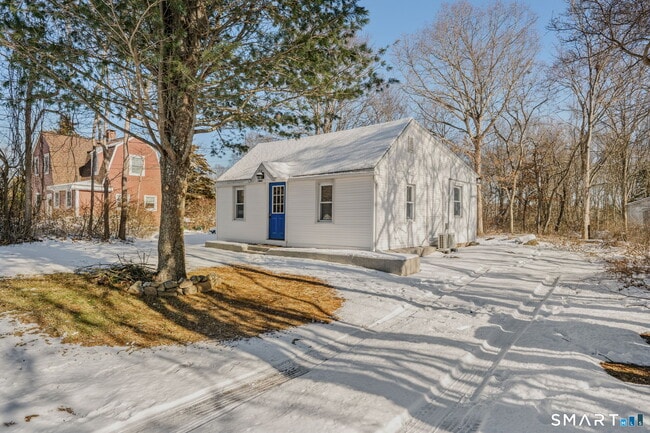 Building Photo - 127 Spithead Rd