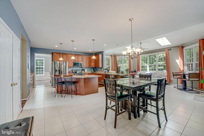 Building Photo - 47 Ridings Ln