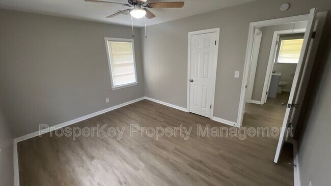 Building Photo - 4244 Murrelle St