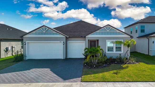 Building Photo - Spacious Like New 4-Bedroom Oasis with 3 Full Baths in Palmetto - Available NOW