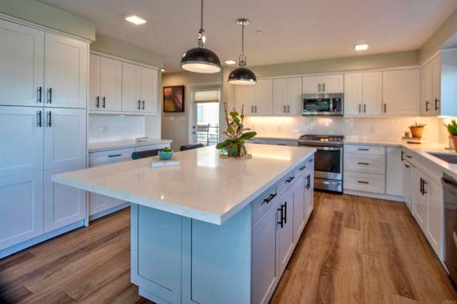 Building Photo - 1905 S Myers St