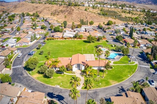 Building Photo - 27571 Amethyst Way