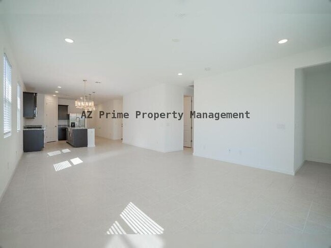 Building Photo - 17317 W Running Deer Trl