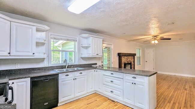 Building Photo - 2510 Cove Rd