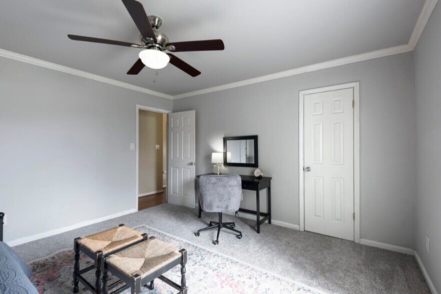Building Photo - 10623 Copperfield Dr