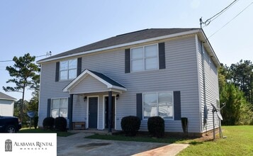 Building Photo - 11424-26 Oak Arbor Way