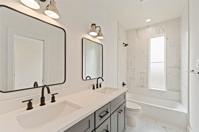 Building Photo - 4109 Hare St