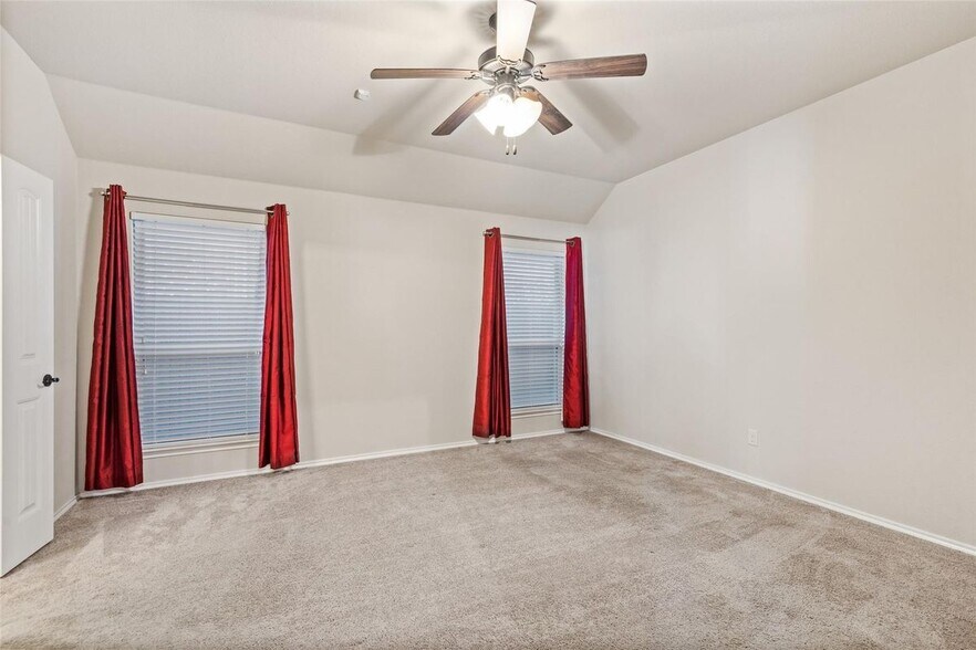 Building Photo - 205 Whitman Dr