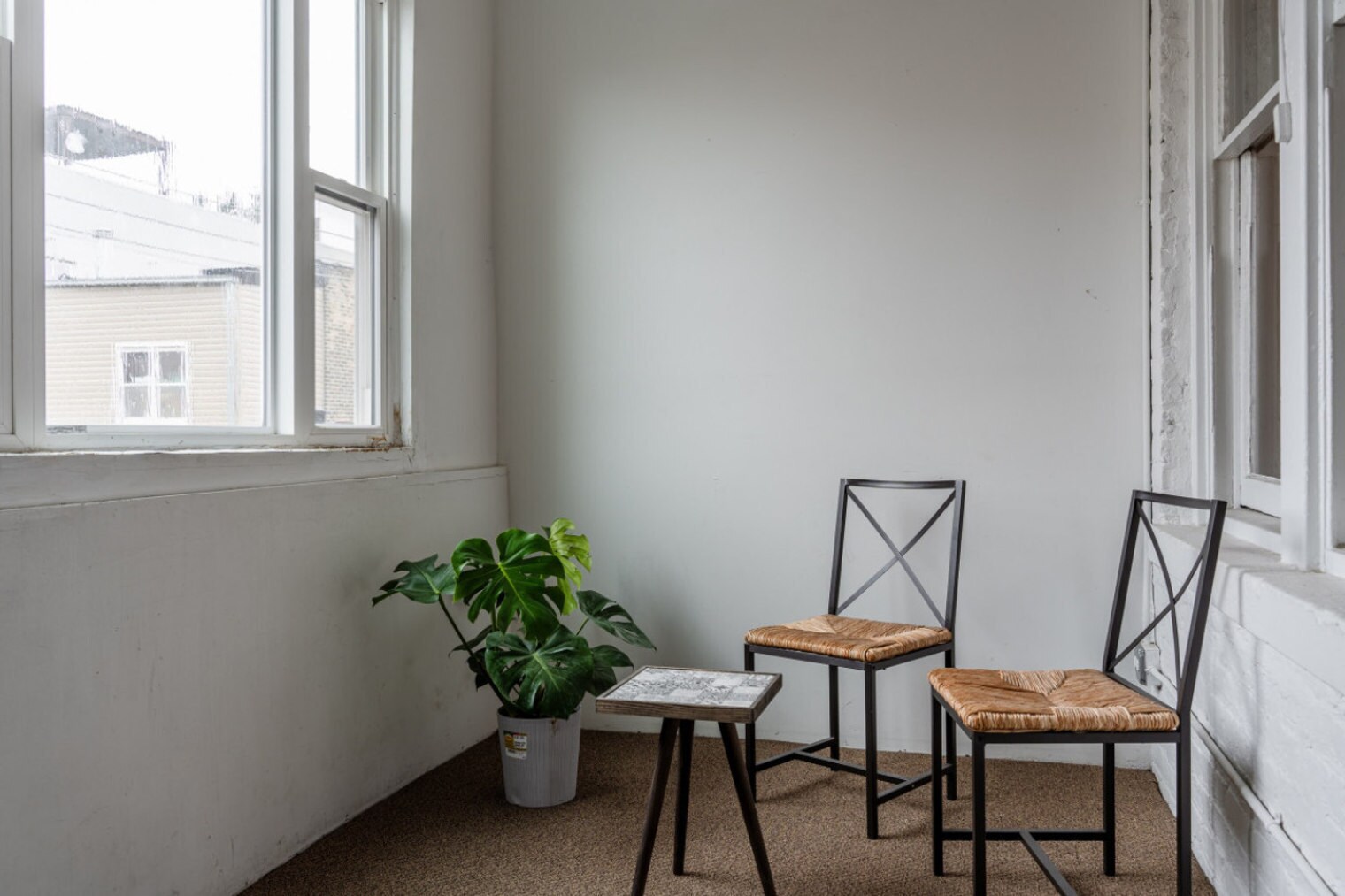 Building Photo - 2149 W Division St